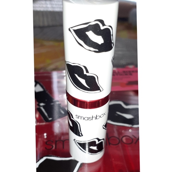😘New Smashbox lipstick - Picture 3 of 7
